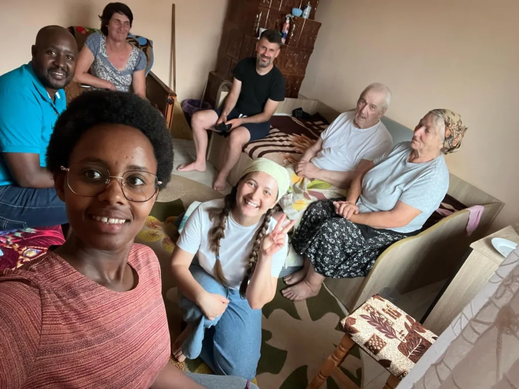 5e6be27f-f8ed-467d-a645-40ae613aa8af - Denisa Paul